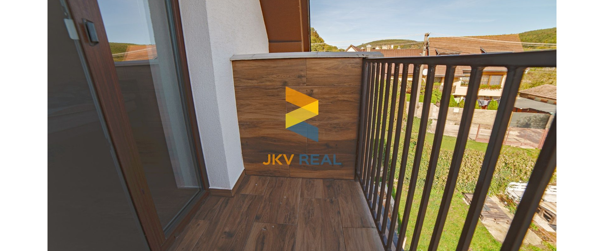 EXKLUZÍVNE !  RODINNÝ DOM  S POZEMKOM 460m2  CHTELNICA