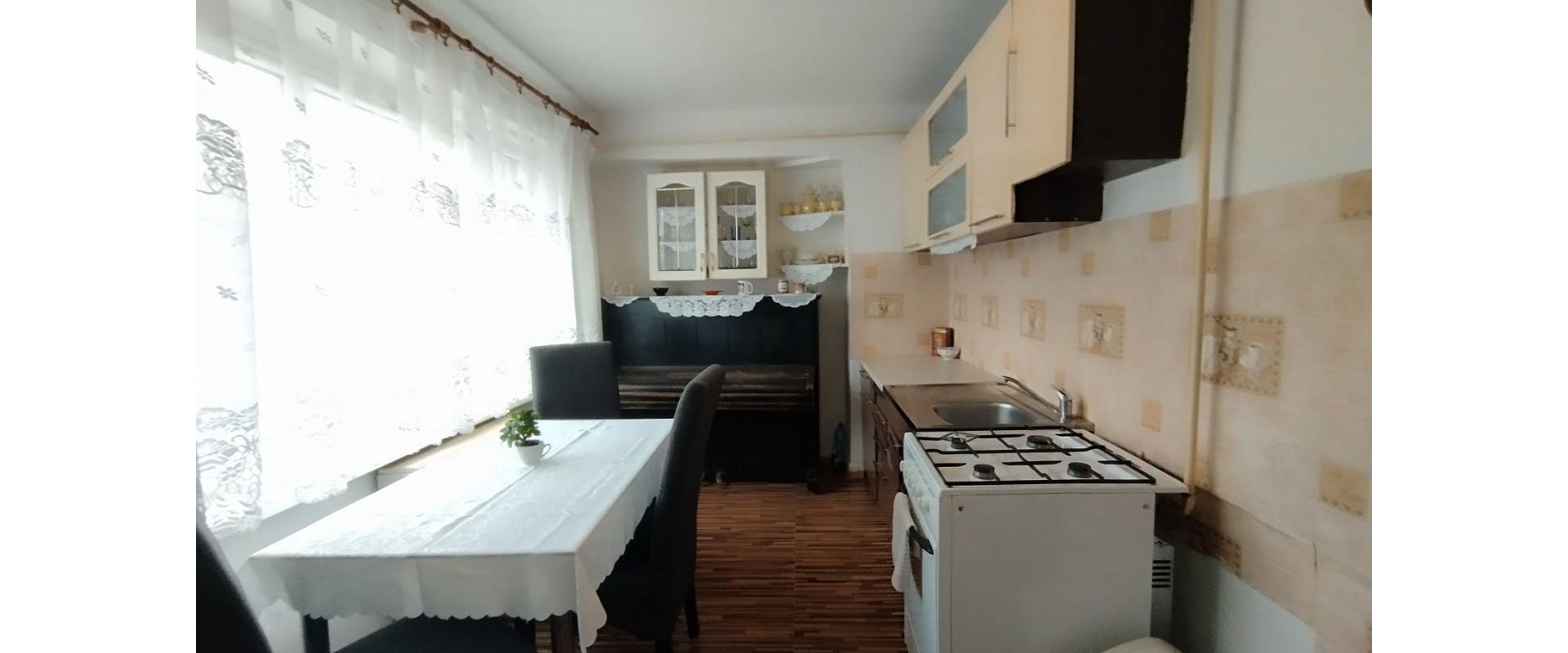 Na predaj veľký 2 izbový byt v meste Levice - JKV REAL