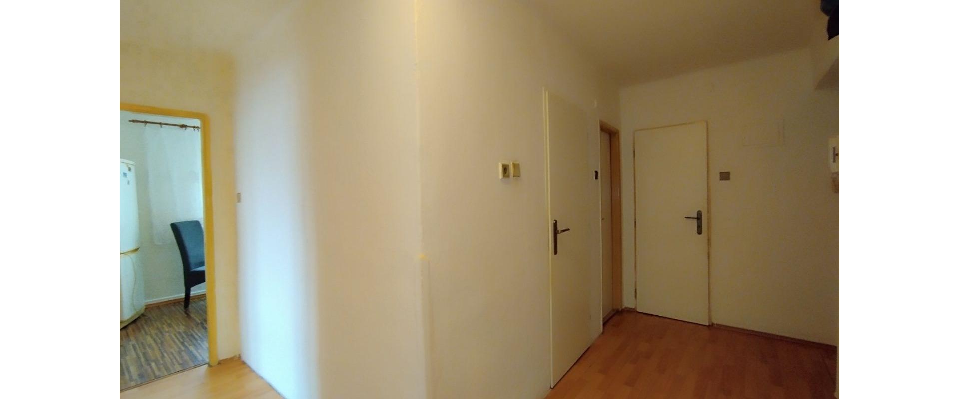 Na predaj veľký 2 izbový byt v meste Levice - JKV REAL