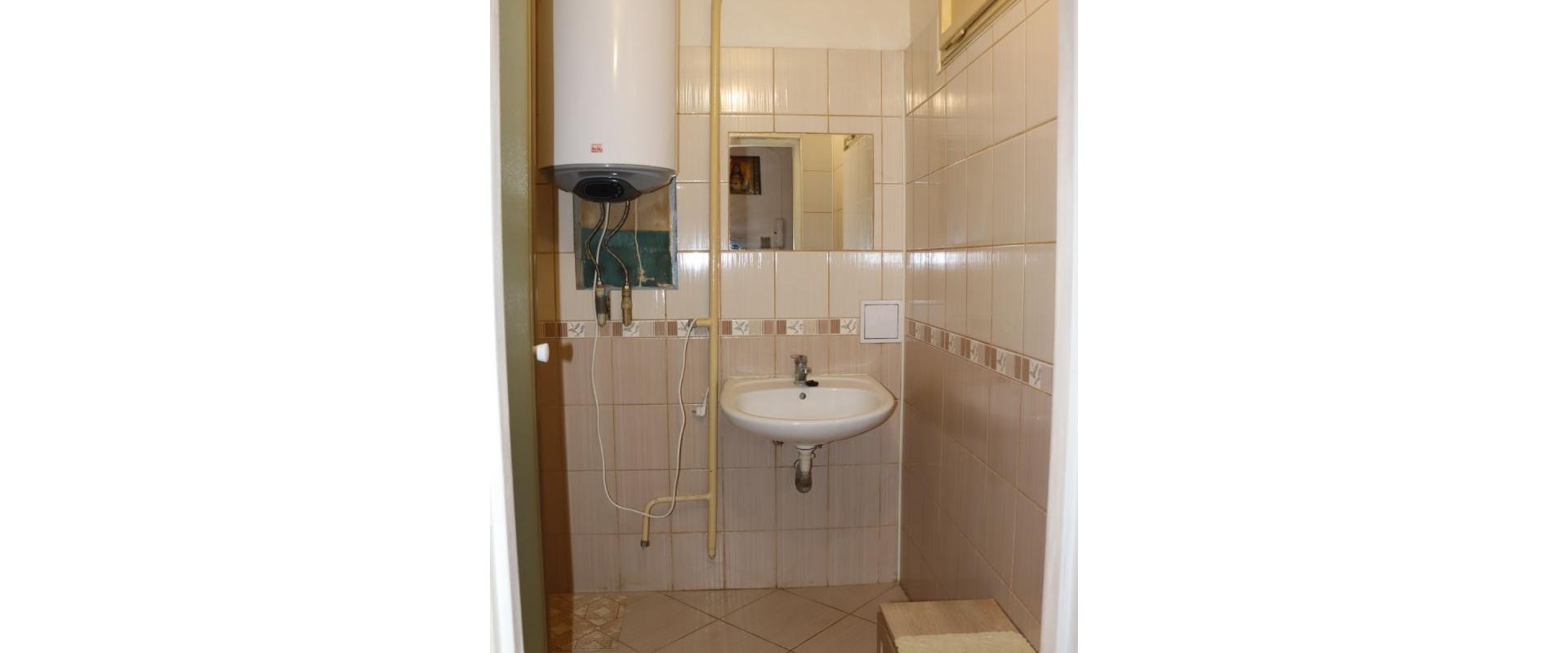 Na predaj veľký 2 izbový byt v meste Levice - JKV REAL