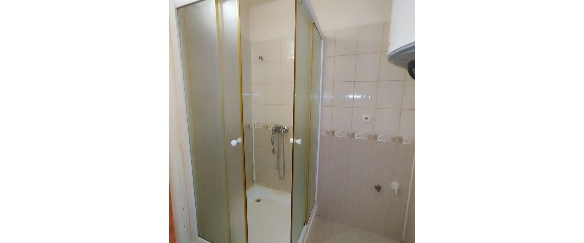 Na predaj veľký 2 izbový byt v meste Levice - JKV REAL