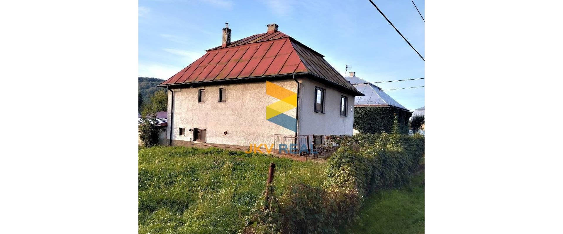 Rodinný dom v blízkosti N.P. Poloniny Stakčín / Snina