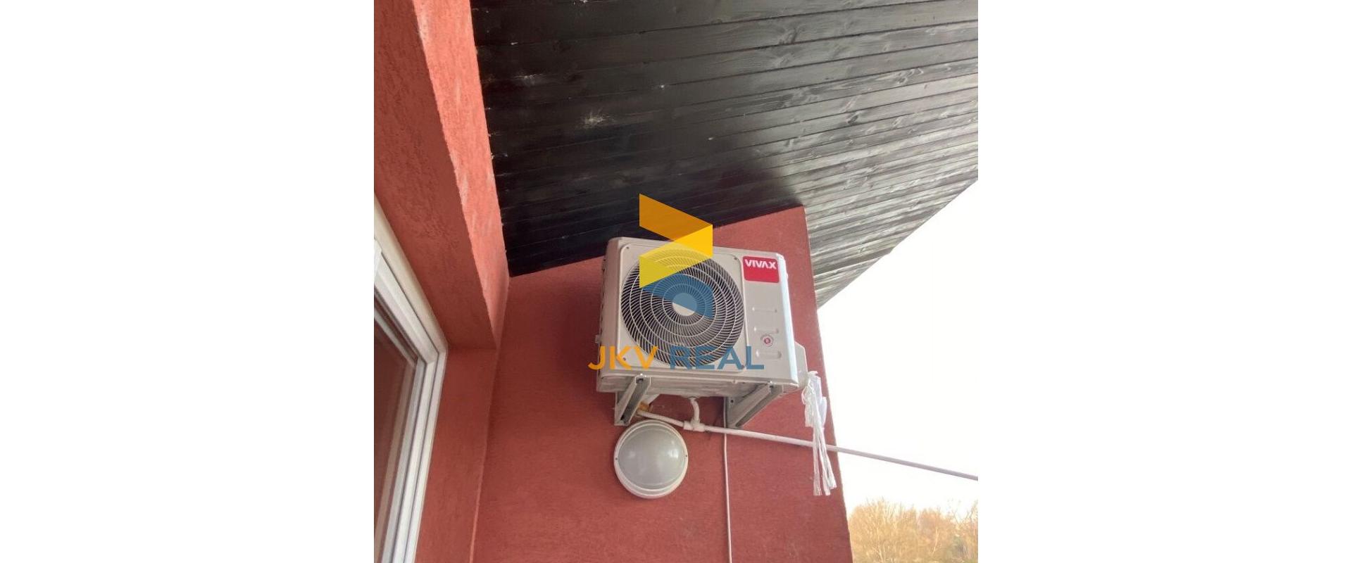 3.IZBOVÝ BYT S LOGIÓU 61m2 HLOHOVEC