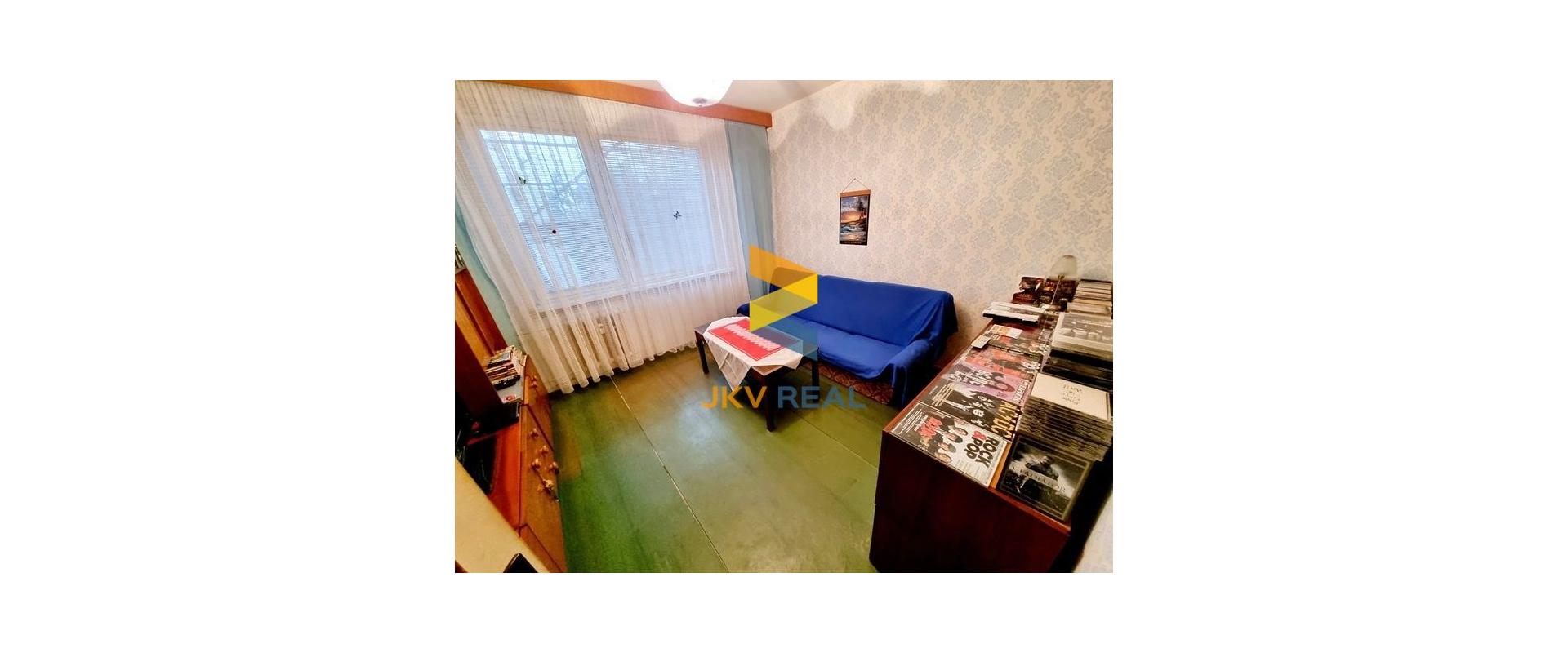 ZNÍŽENÁ CENA! PREDAJ PÔVODNÝ 3-IZB.BYT S BALKÓNOM RUŽINOV