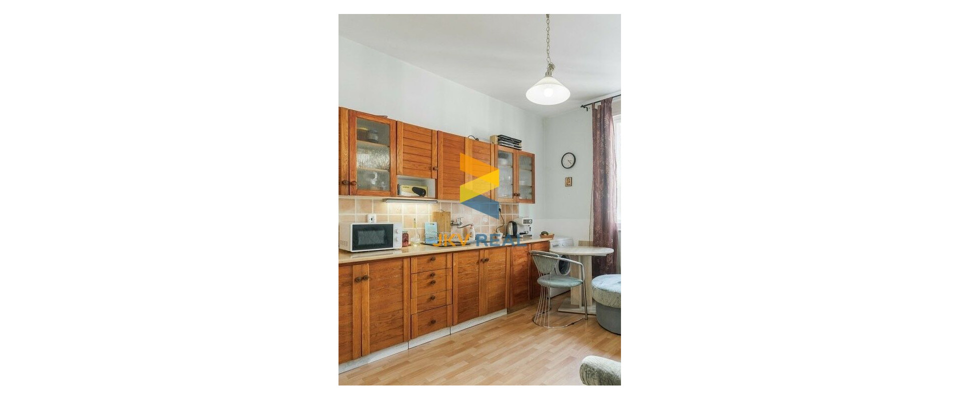 PRÍJEMNÝ 2 IZBOVÝ BYT V OBCI BELUŠA / JKV REAL