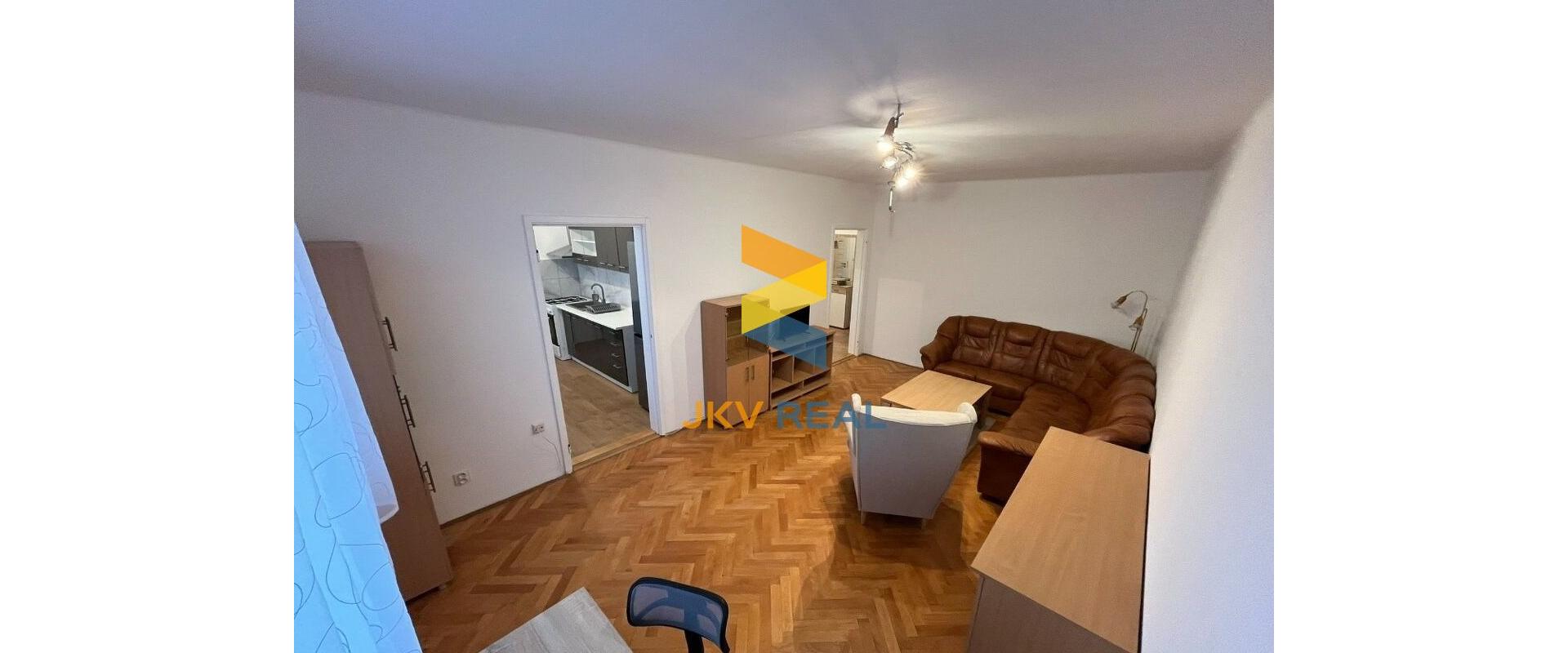 Na prenájom útulný 2 izbový byt - Dlhé Hony