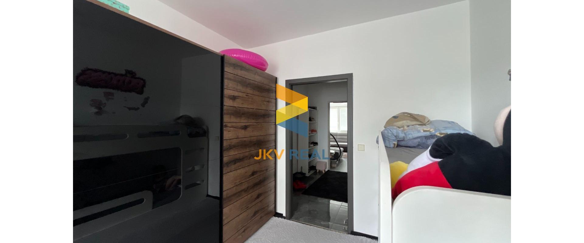 JKV REAL ponúka na predaj krásny 3 - izbový byt v Necpaloch v Prievidzi