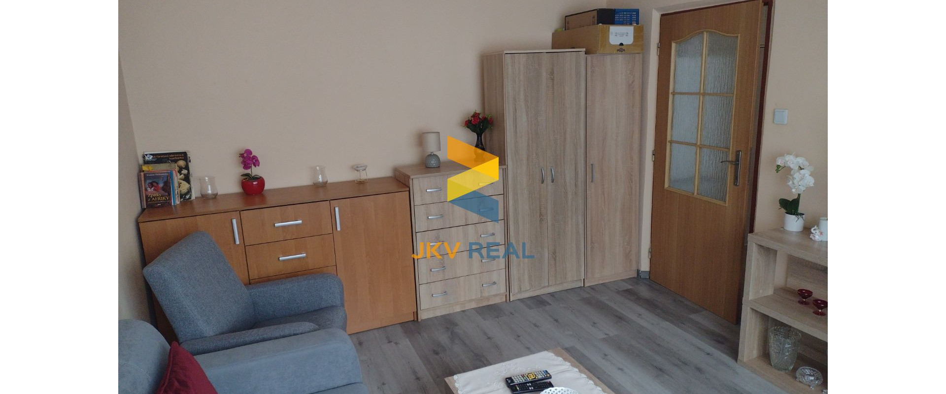 REZERVOVANÉ !!!     EXKLUZÍVNE !!!     PREDAJ - 1 izbový byt - PIEŠŤANY