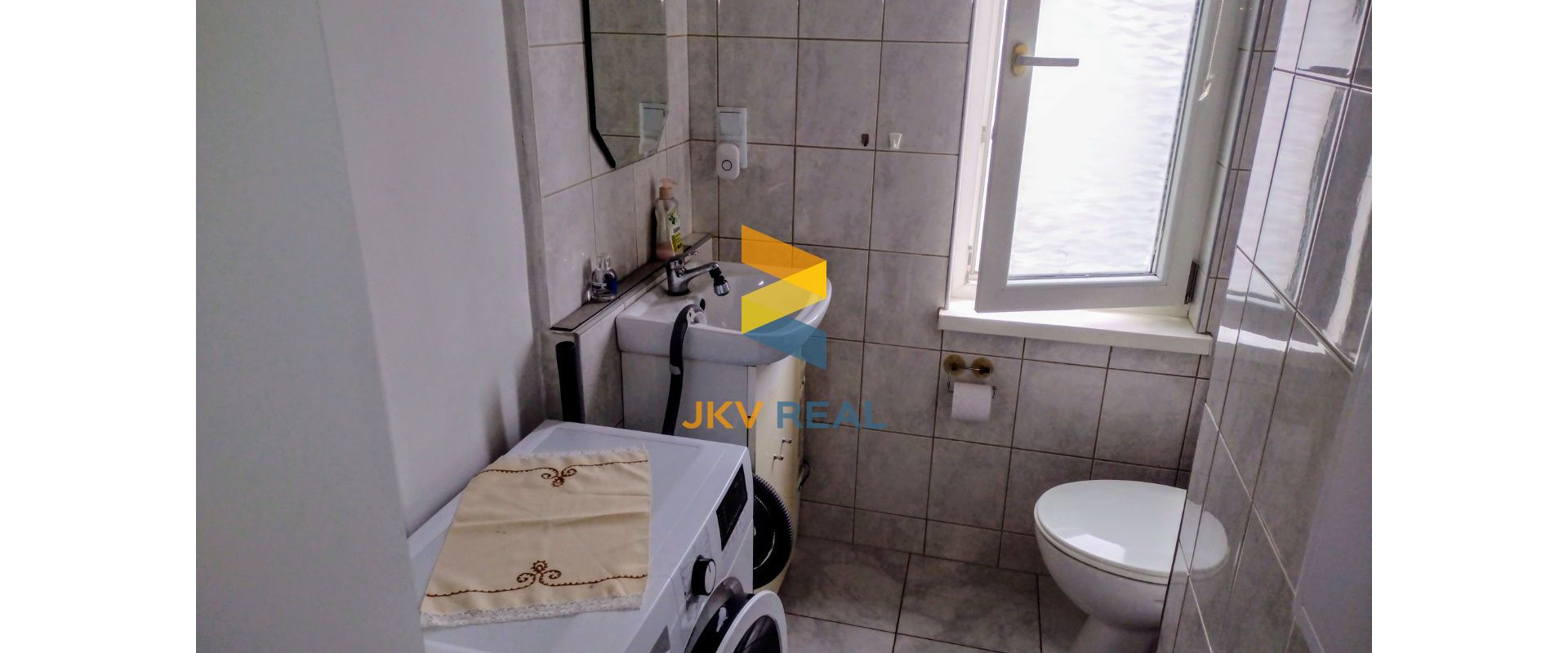 REZERVOVANÉ !!!     EXKLUZÍVNE !!!     PREDAJ - 1 izbový byt - PIEŠŤANY