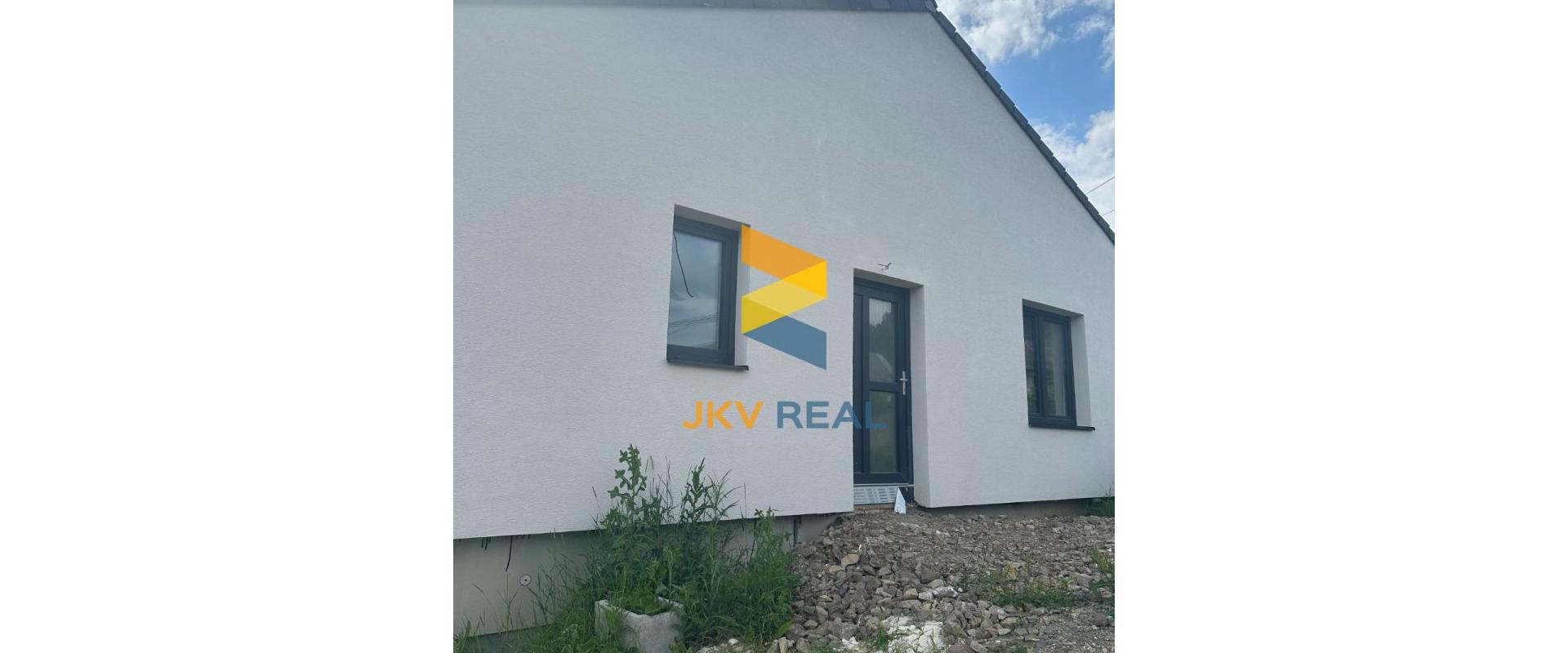 RD -NOVOSTAVBA - SLANEC