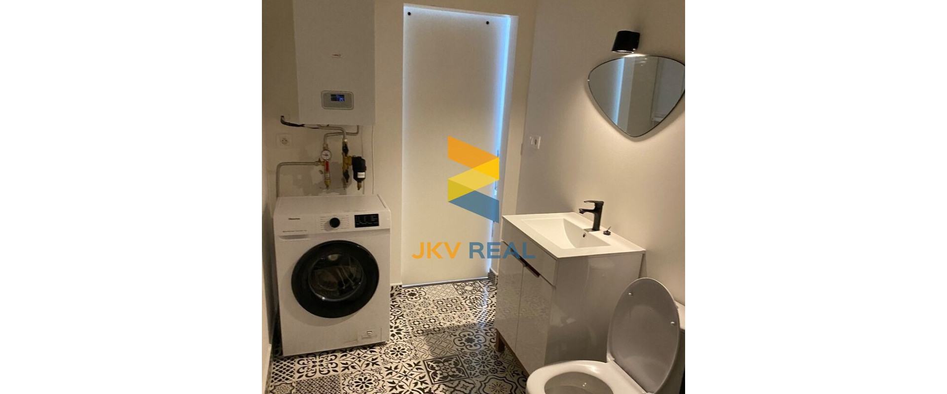 Vkusný 3 izbový mezonet s vlastným parkovaním v širšom centre Trnavy