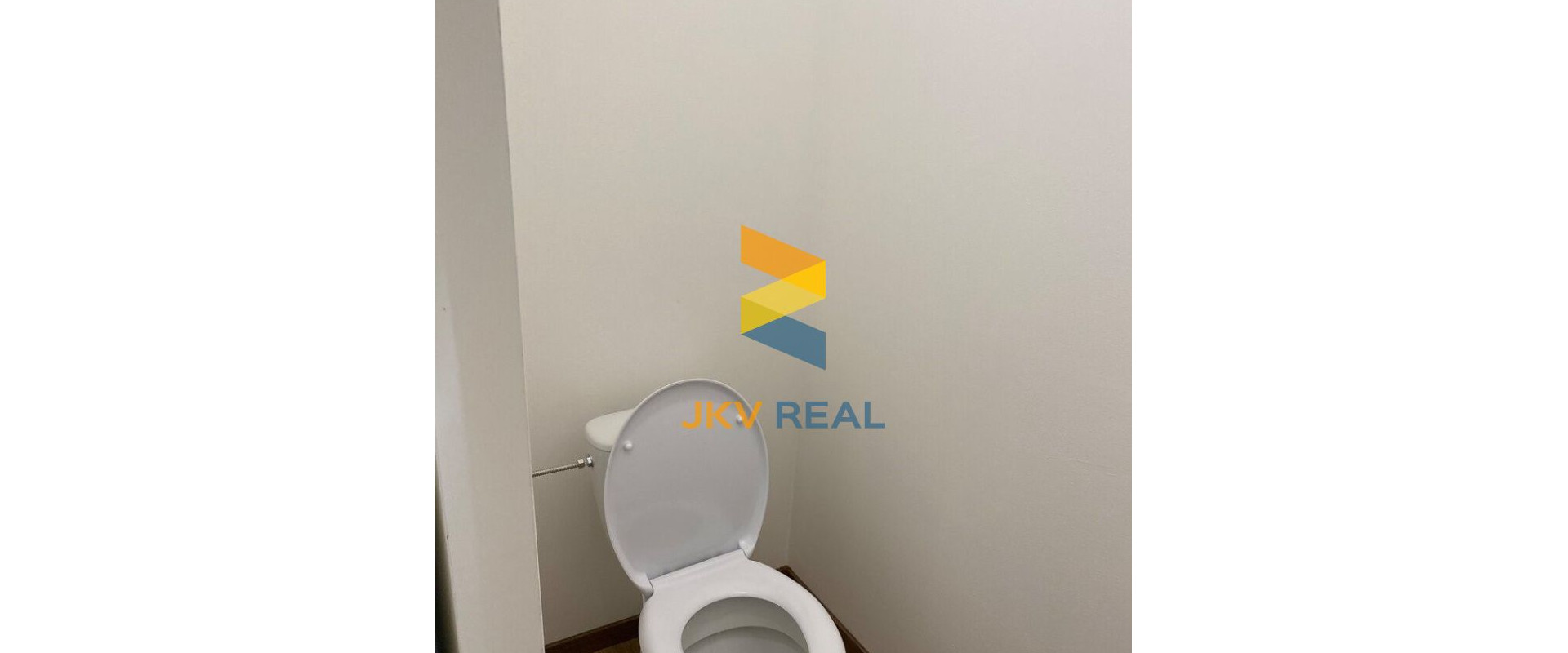 Vkusný 3 izbový mezonet s vlastným parkovaním v širšom centre Trnavy