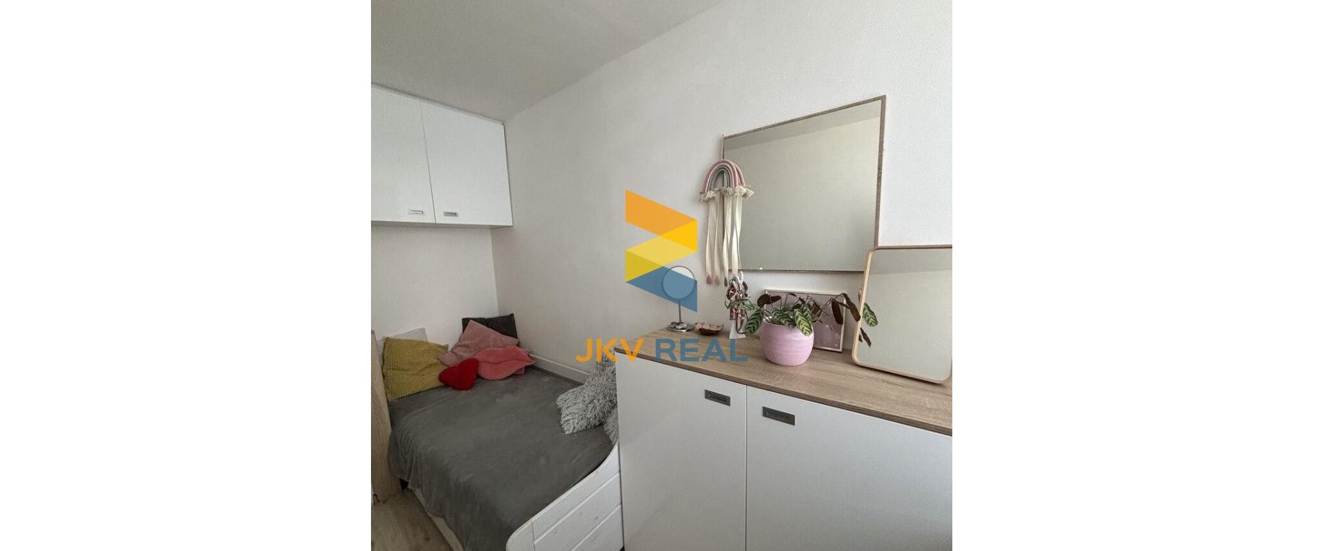 Predaj 3 izbový byt Terasa - komplet. rek.