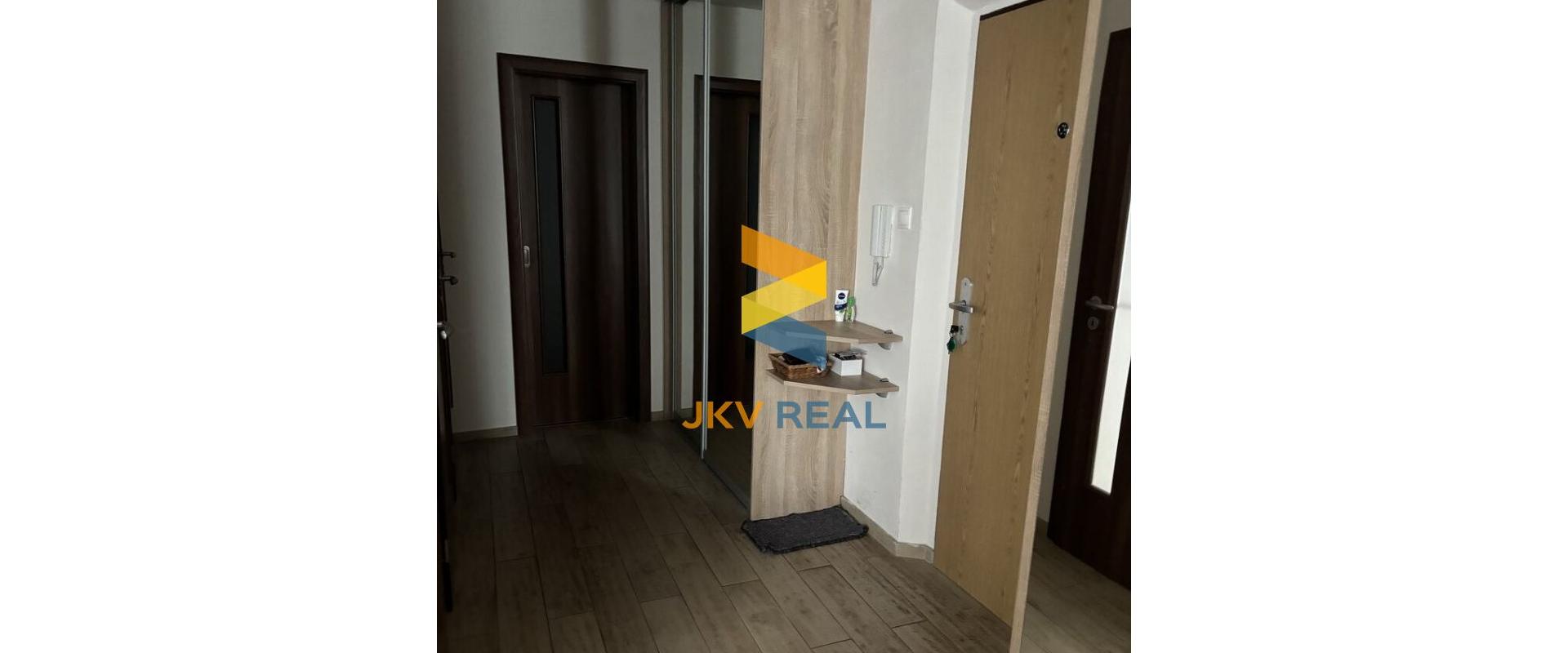 Predaj 3 izbový byt Terasa - komplet. rek.