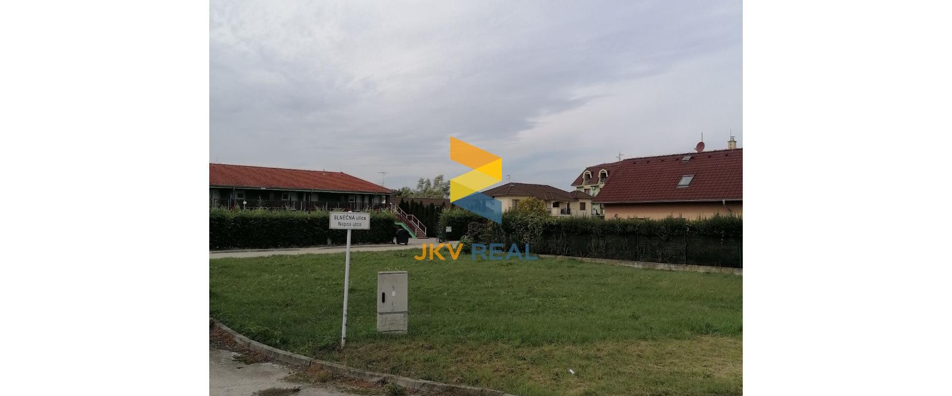 NA PREDAJ STAVEBNÝ POZEMOK VO VEĽKOM MEDERI