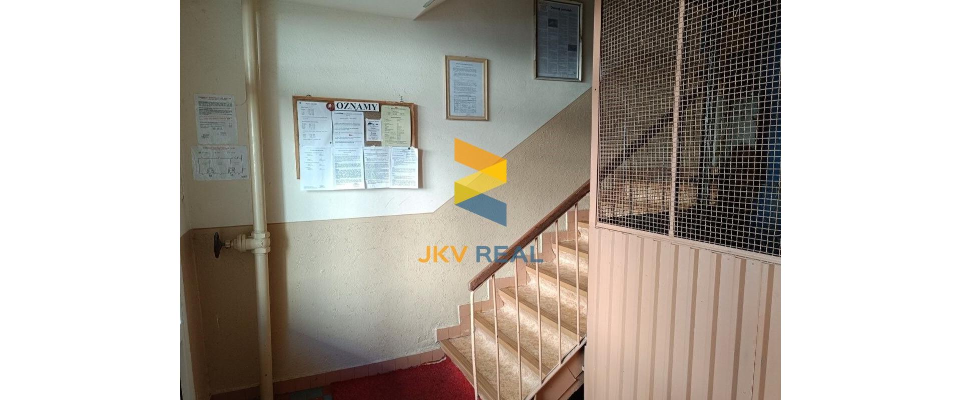 2 izbový byt s balkónom na predaj