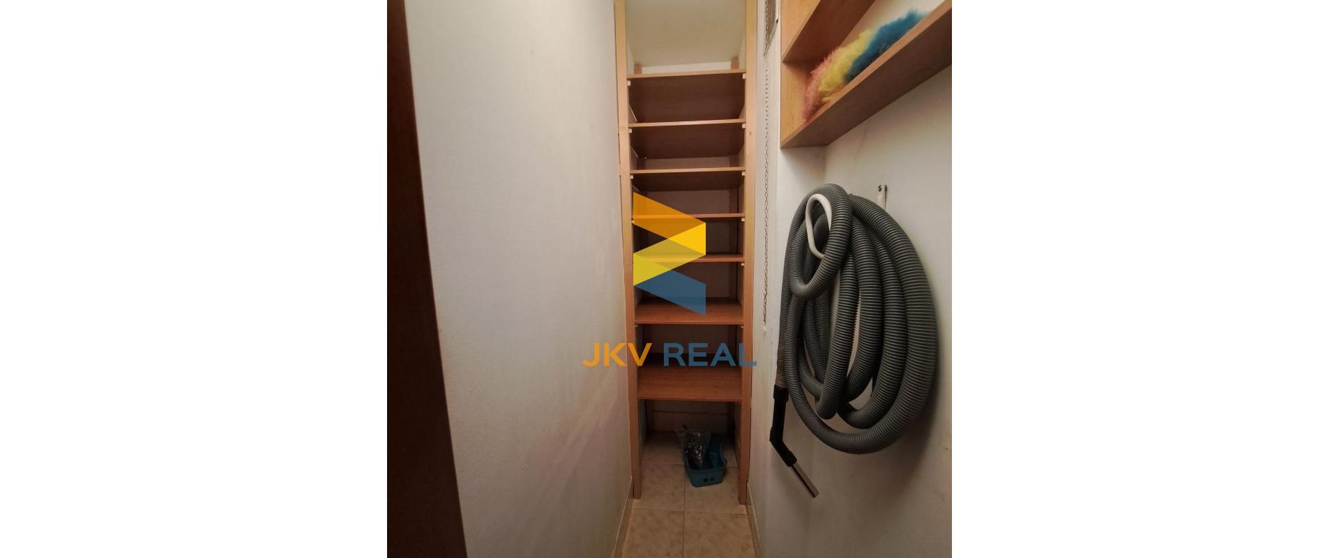 ZNÍŽENÁ CENA!!! - Na predaj priestranný 3 izbový byt v Považskej Bystrici