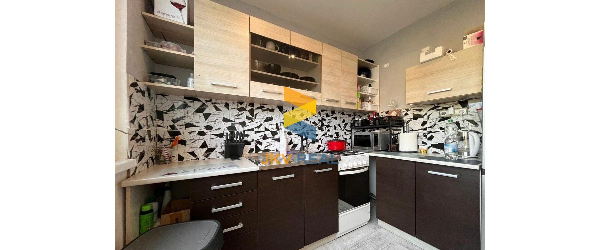 Znížená cena !!!Krásny 2 izbový byt po kompletnej rekonštrukcii vo vyhľadávanej lokalite !!!