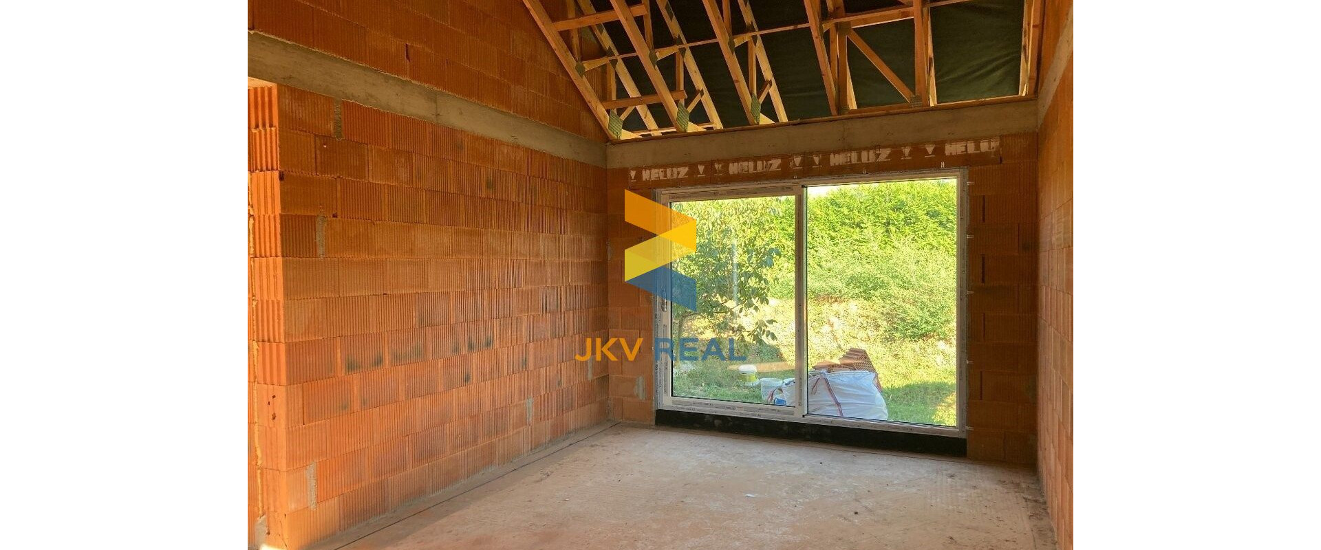 RODINNÝ DOM, vo výstavbe, Rakoľuby