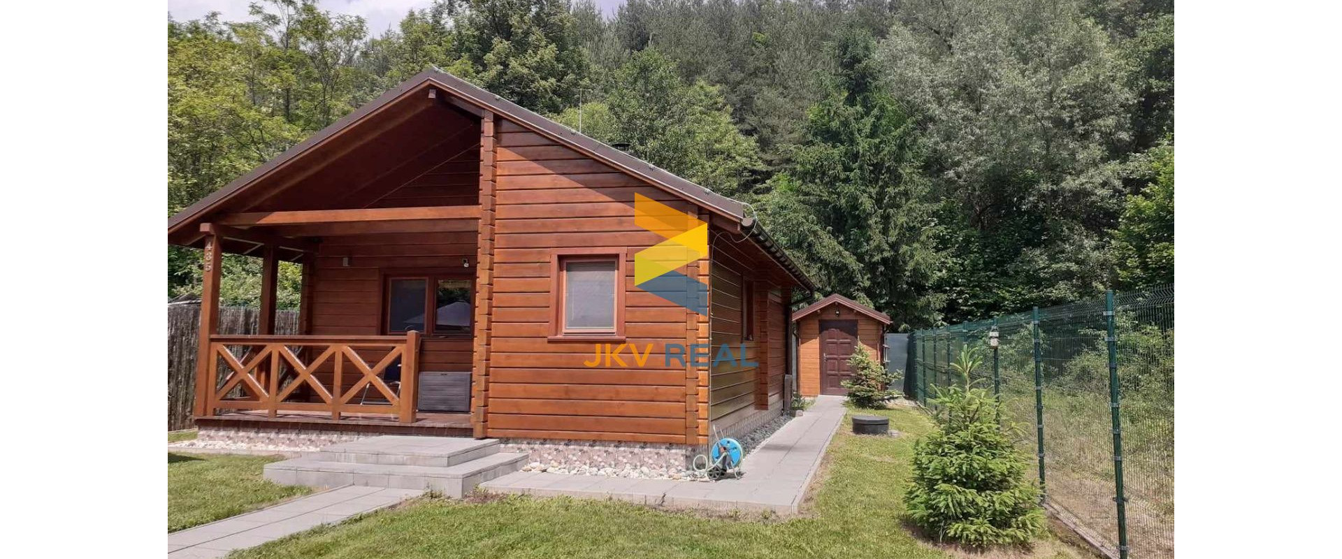 JKV REAL ponúka na predaj 3 izbový RODINNÝ DOM / CHATU v Kľačne okres Prievidza