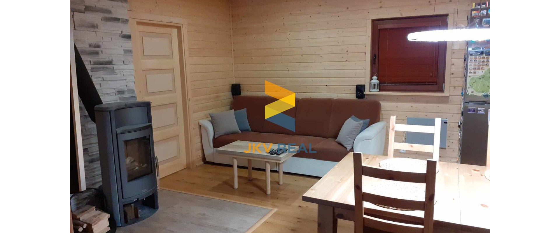 JKV REAL ponúka na predaj 3 izbový RODINNÝ DOM / CHATU v Kľačne okres Prievidza