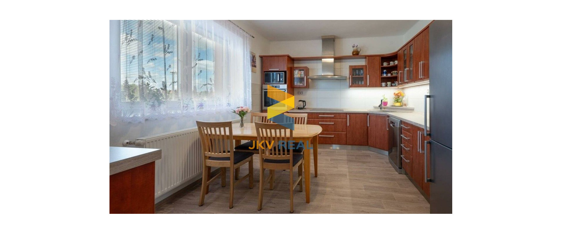 REZEVOVANÉ JKV Real ponúka predaj, pekný, zánovný rodinný dom Záhorská Ves