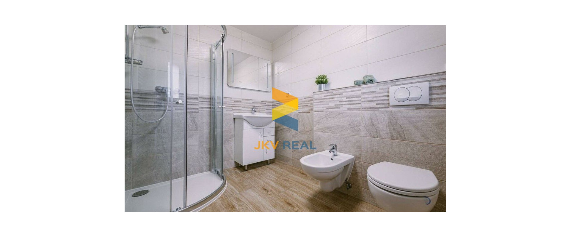 REZEVOVANÉ JKV Real ponúka predaj, pekný, zánovný rodinný dom Záhorská Ves