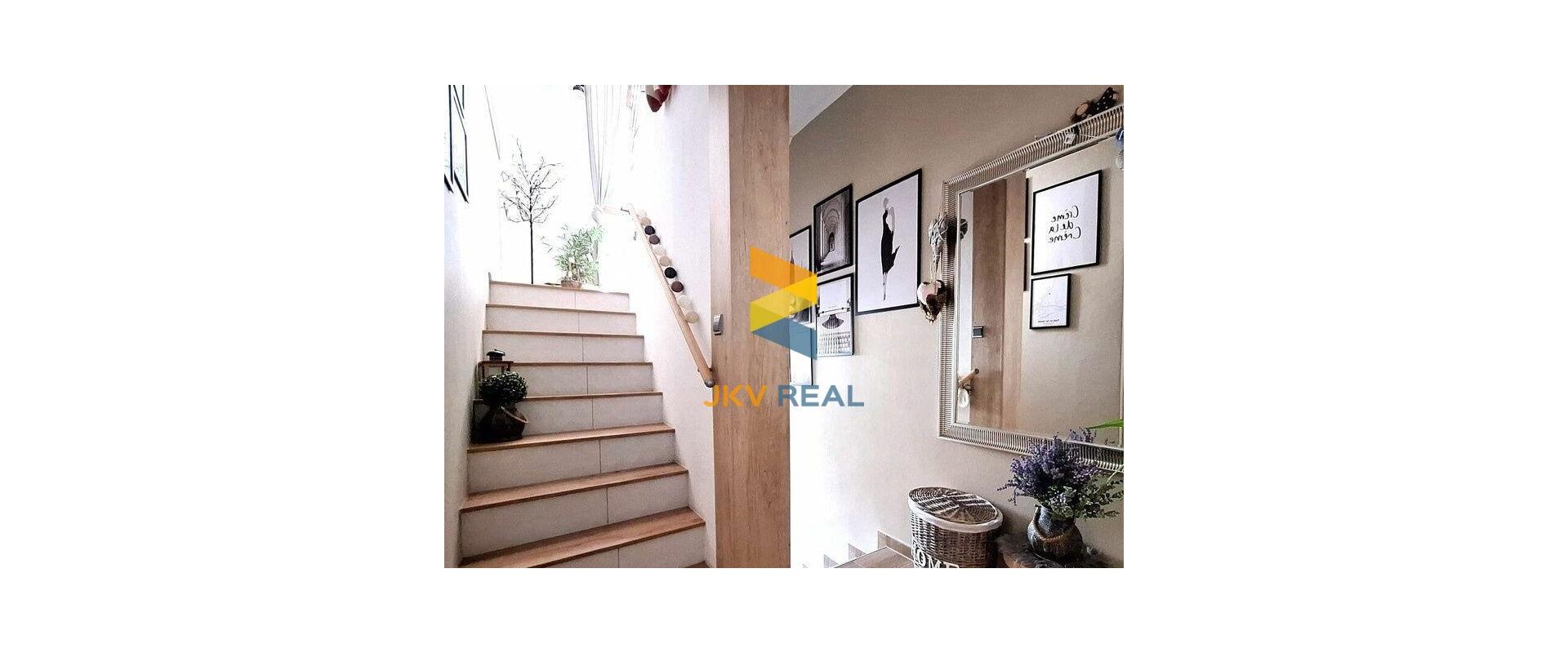 JKV Real ponúka na predaj dom v obci Malé Leváre.