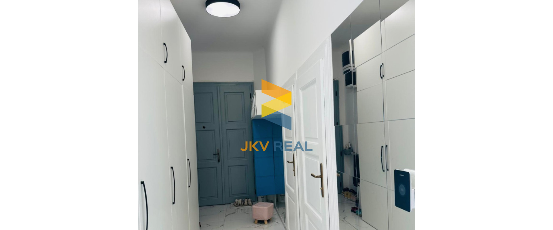 Prenájom 3 izbového bytu v staromestskom štýle