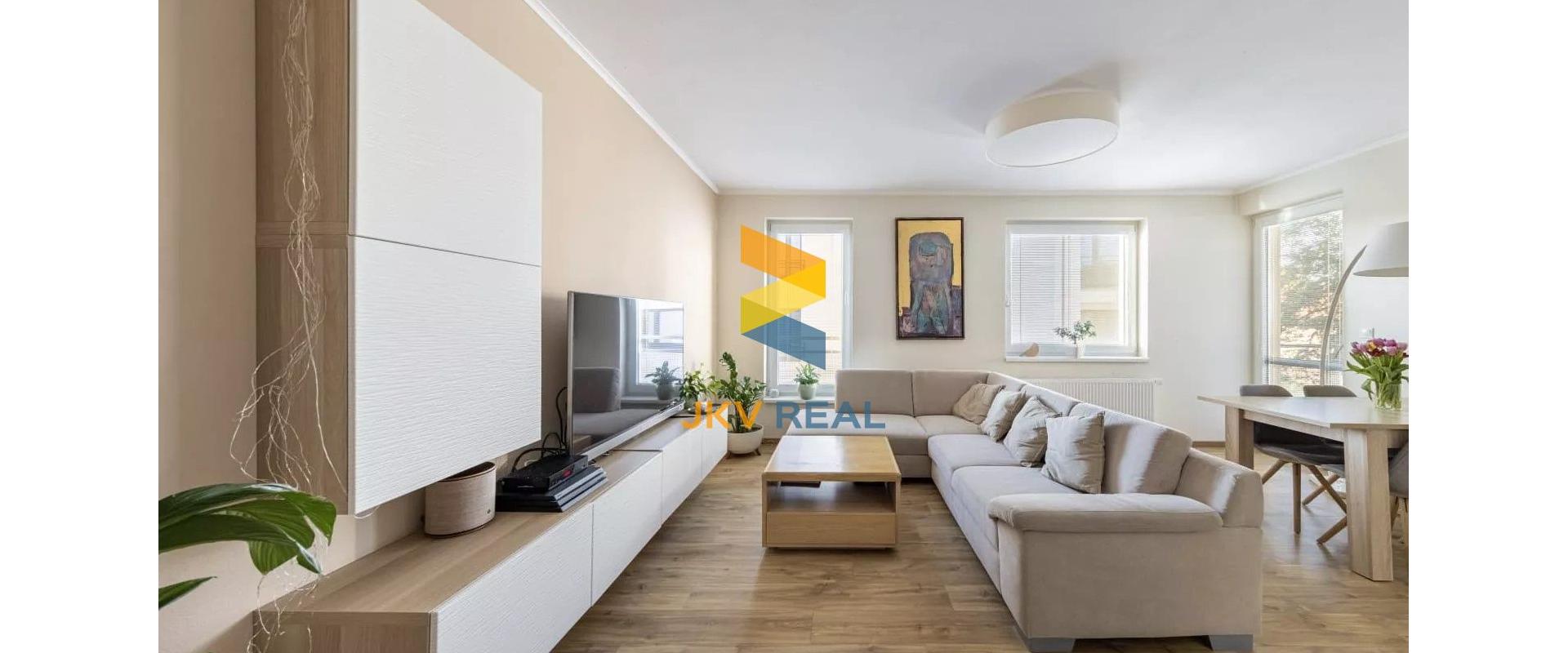 VEĽKÝ 3 - IZBOVÝ BYT 92M2  NA PREDAJ - PIEŠŤANY-CENTRUM