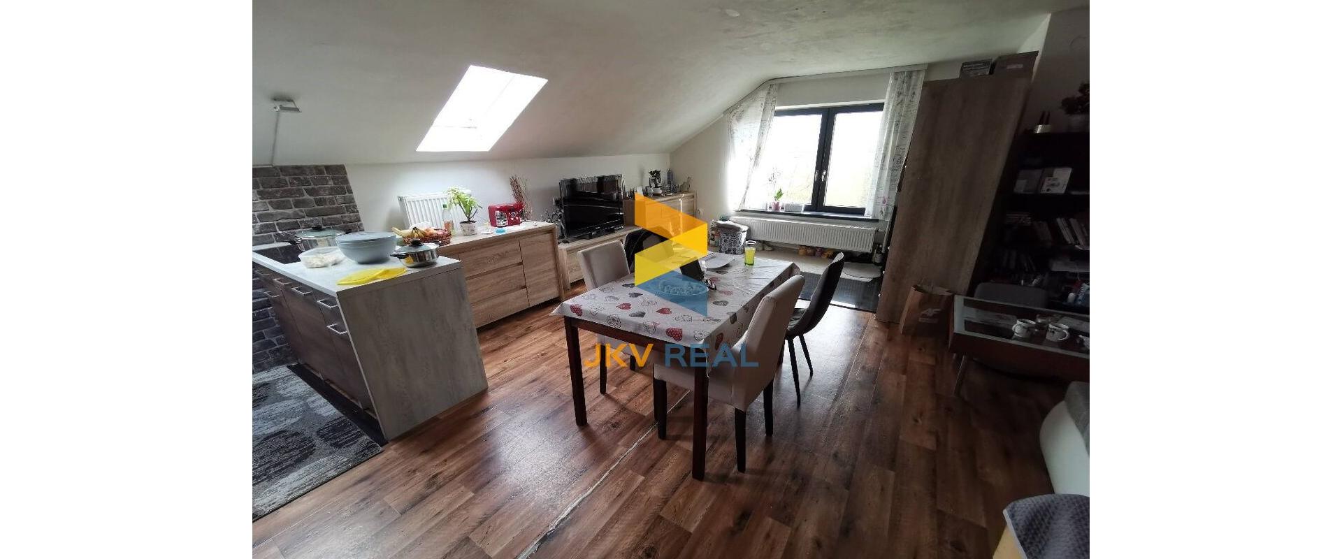 ZNÍŽENÁ CENA !!!Na predaj dom v Skalke nad Váhom /skvelá investičná príležitosť/