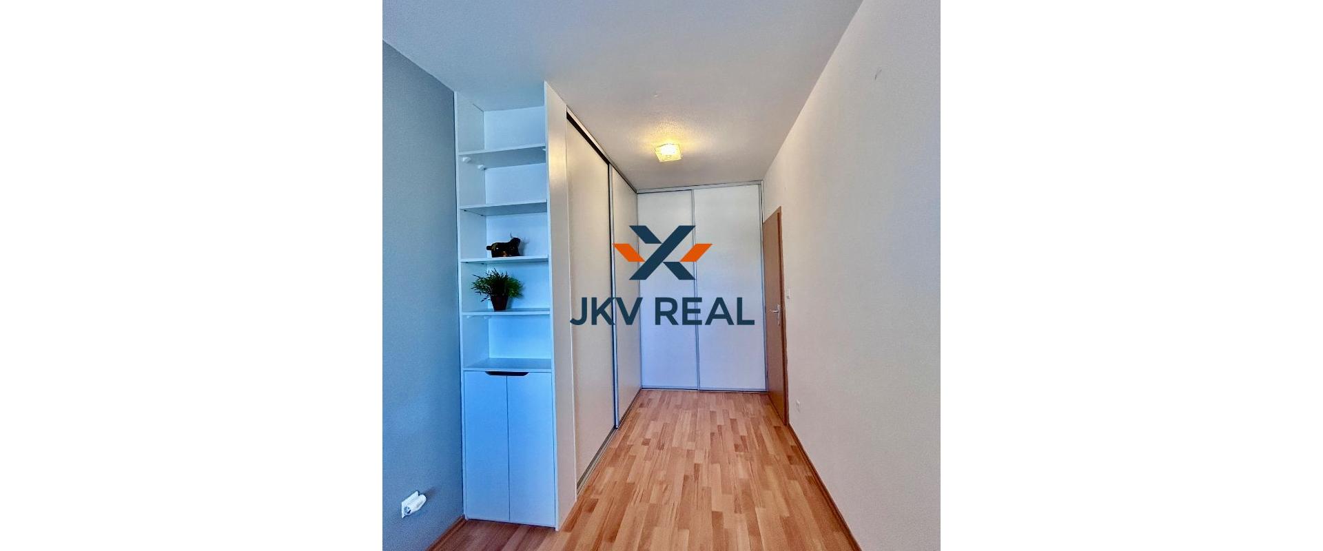 Pekný 2i byt v staršej novostavbe v Dúbravke