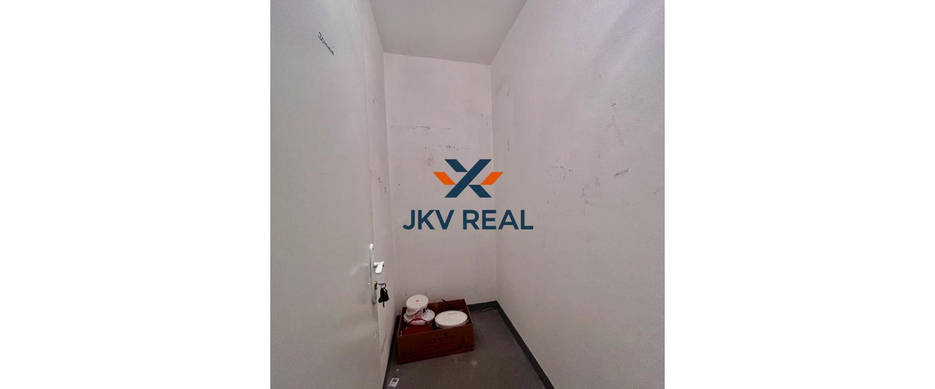 Pekný 2i byt v staršej novostavbe v Dúbravke