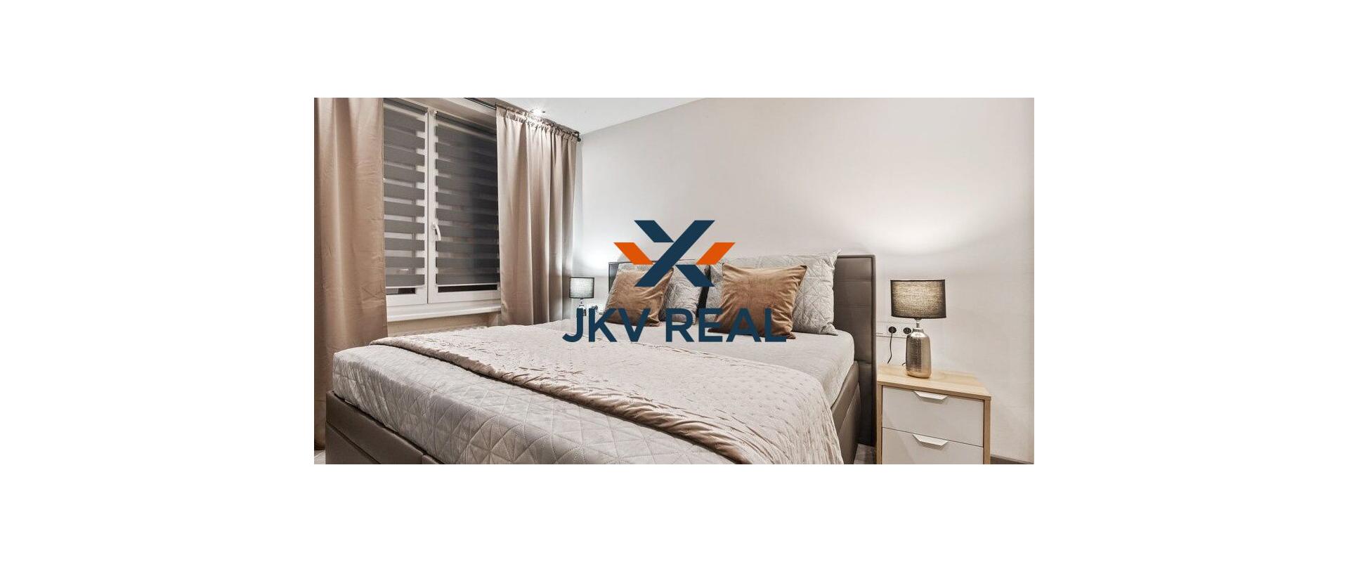 JKV Real ponúka na predaj pekný poschodový rodinný dom, Malé Leváre