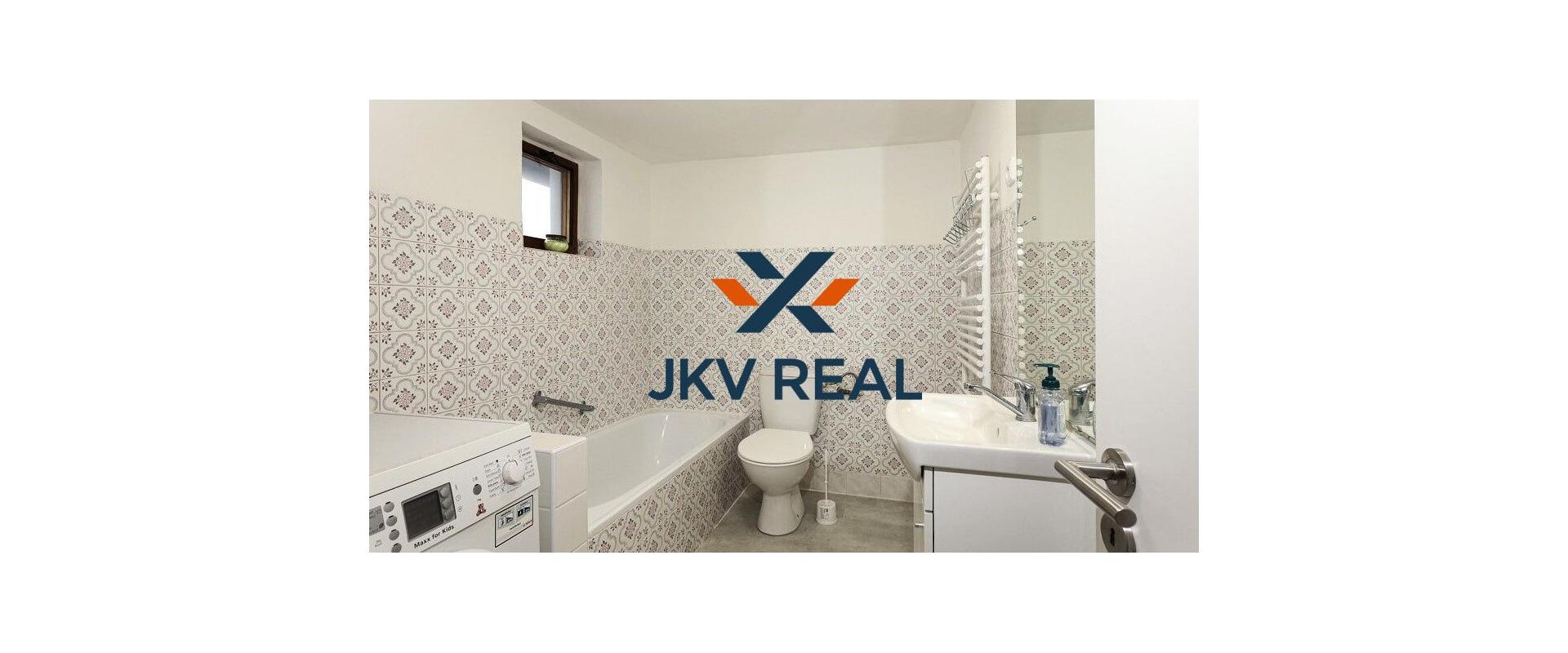 JKV Real ponúka na predaj pekný poschodový rodinný dom, Malé Leváre