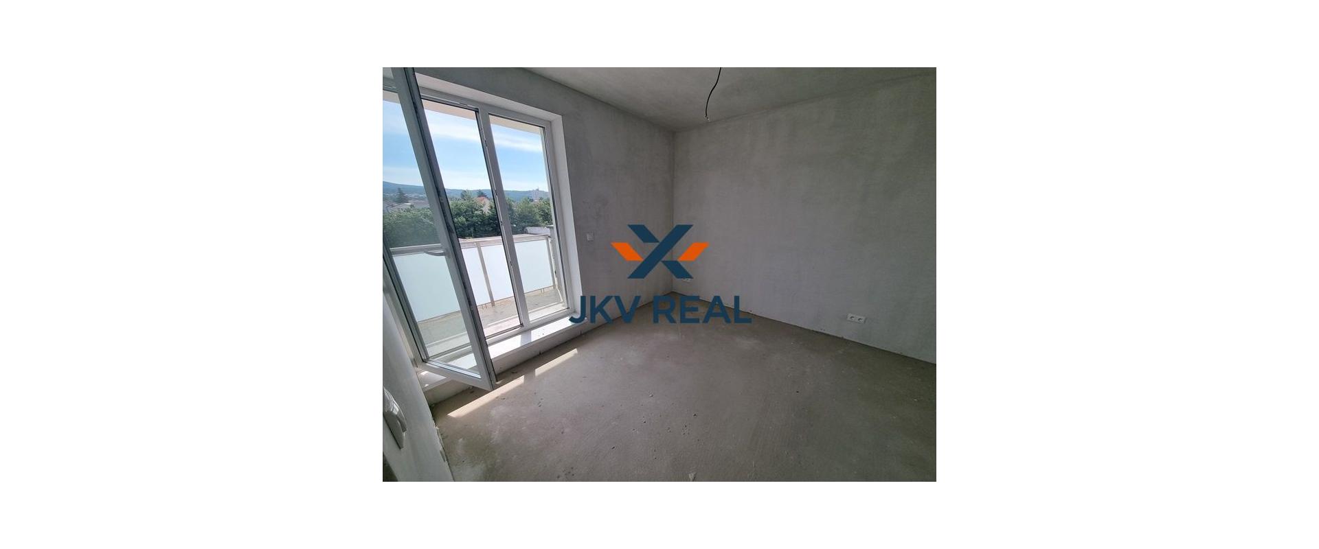 LEN U NÁS! PREDAJ 2-IZBOVÝ BYT S TERASOU V NOVOSTAVBE NOEMIS