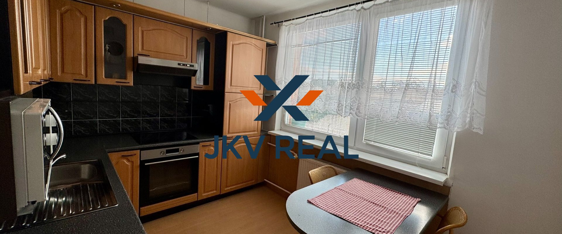 Priestranný 2 izbový byt (56m²) - Slovenský Grob centrum