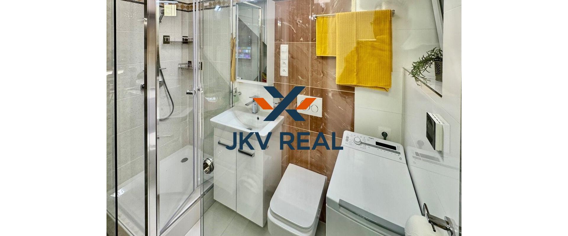 Na prenájom 2 izbový byt v Dunajskej Lužnej