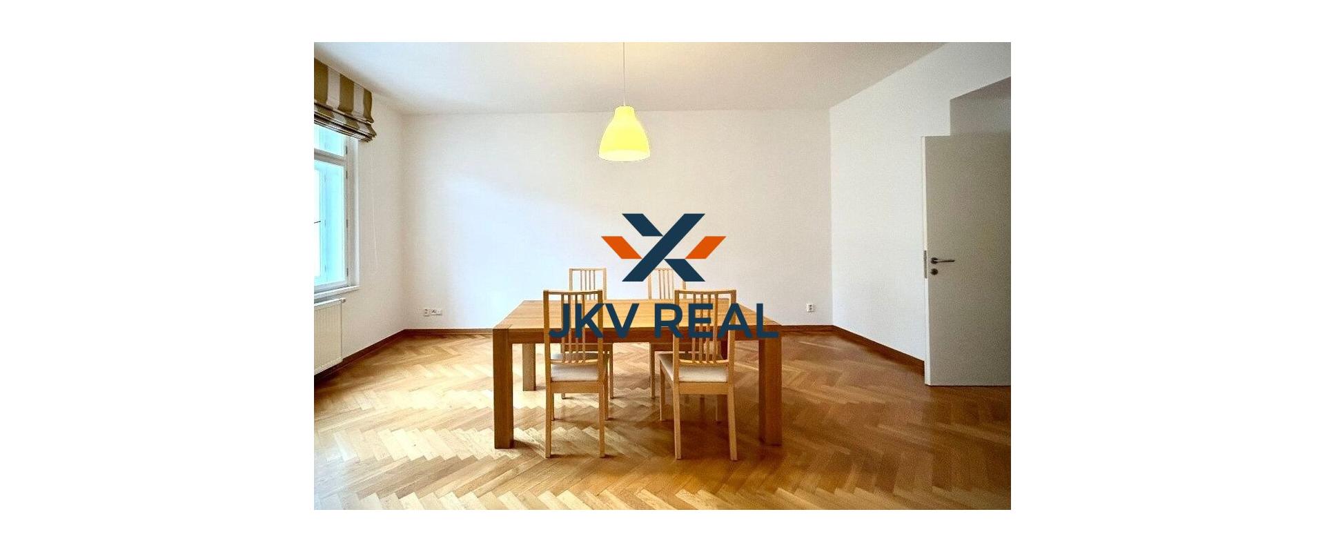 Na predaj charizmatický 2i byt v centre Ružinova.