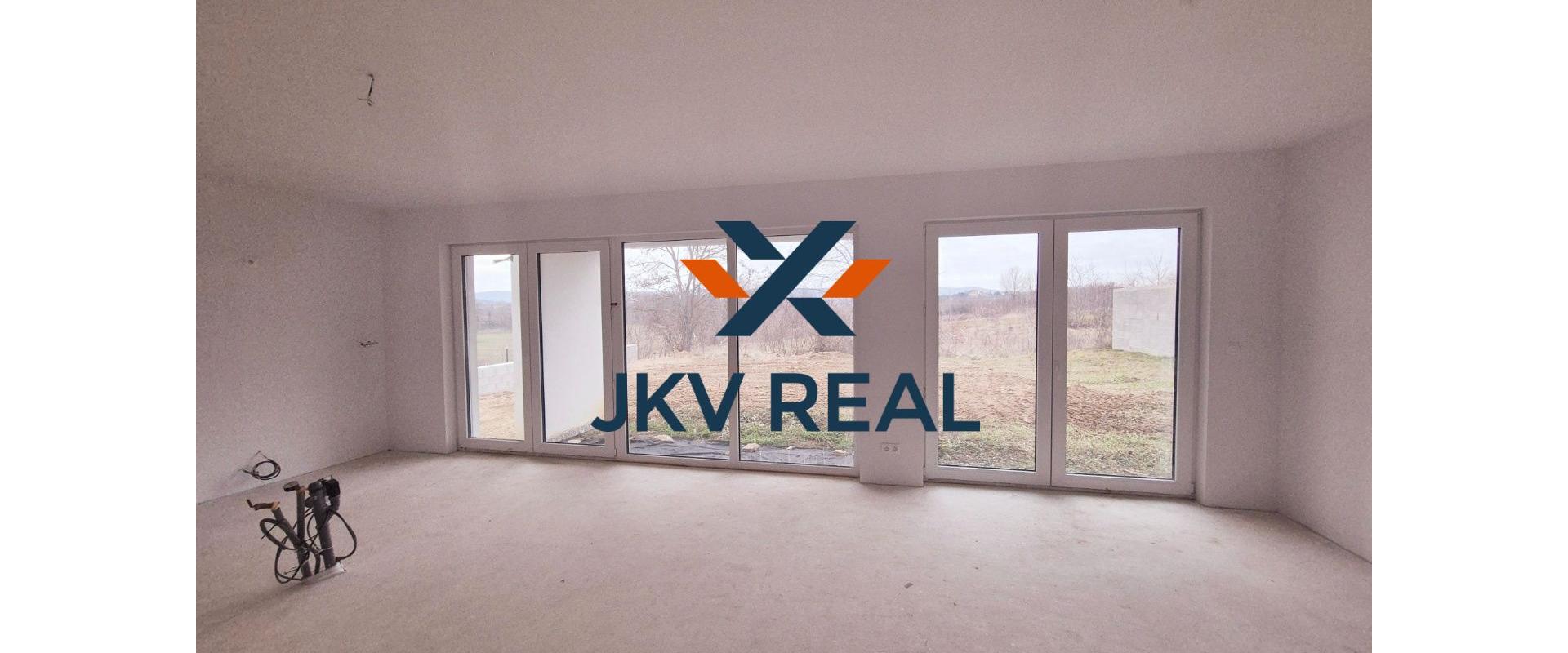 Novostavba 4 izbového rodinného domu v obci Zvončín