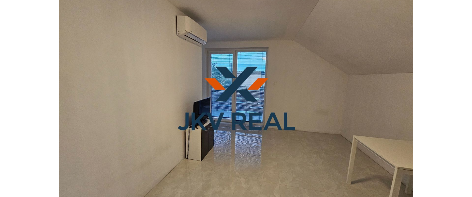 Prenájom garsónky v Trstíne