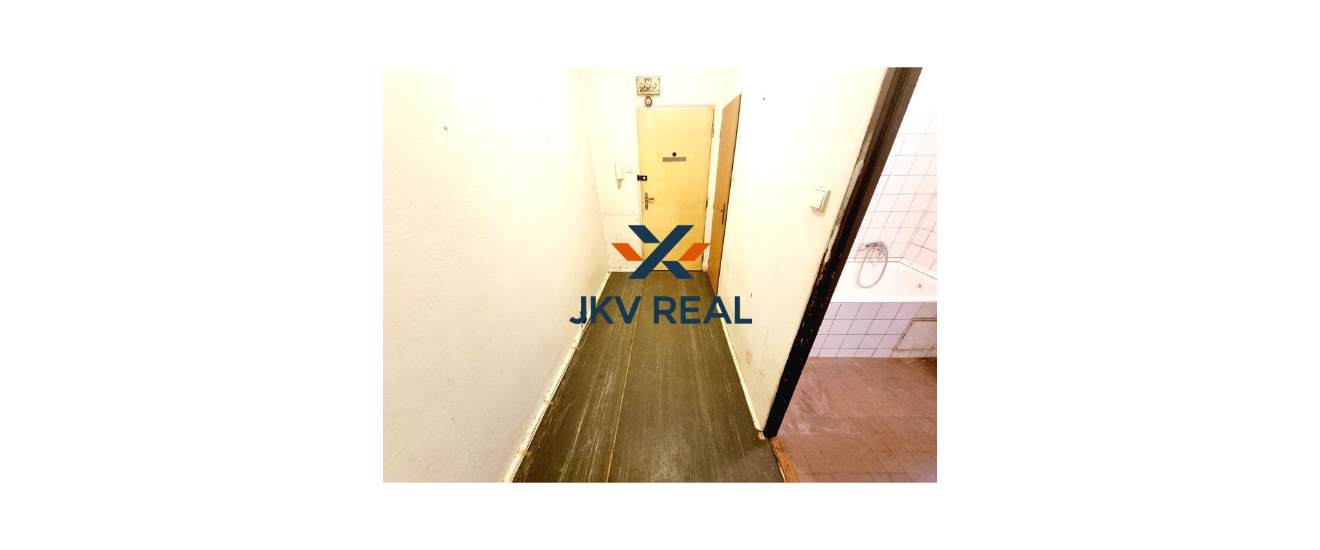 3D OBHLIADKA! NA PREDAJ PÔVODNÝ 3-IZB.BYT RUŽINOV