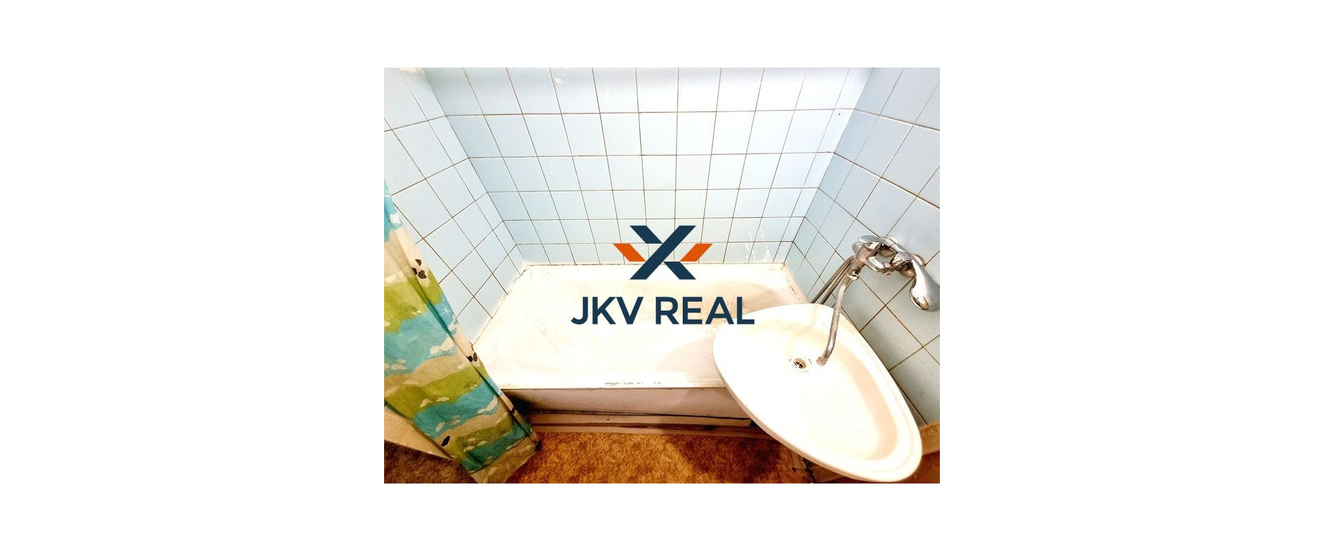 NA PREDAJ 3-IZB.BYT S VEĽKOU LOGGIOU S VÝHĽADOM NA KAMZÍK