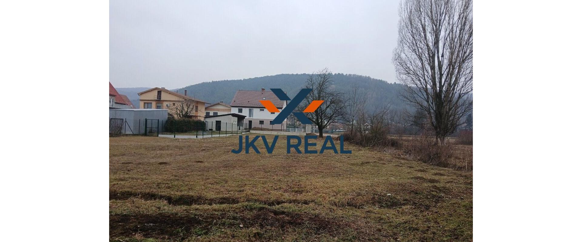 Ponúkame na predaj lukratívny pozemok v Nitrici