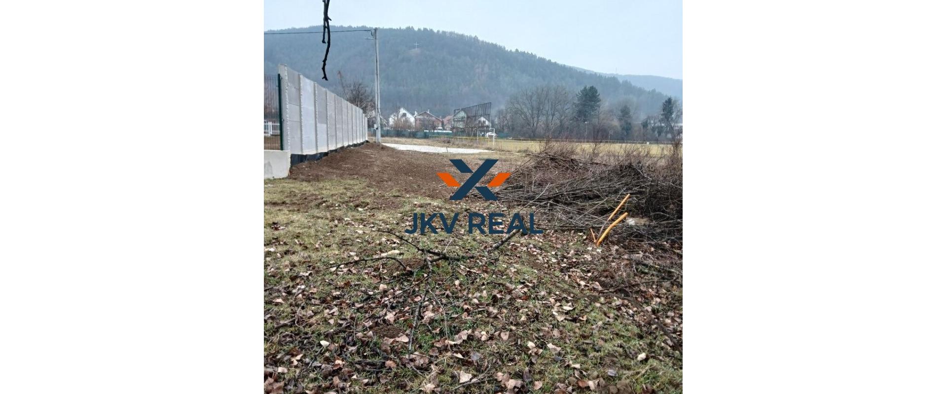 Ponúkame na predaj lukratívny pozemok v Nitrici