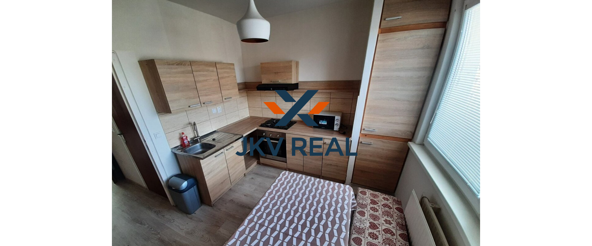 1+1-izbový byt po úplnej rekonštrukcii na prenájom, Spišská Nová Ves