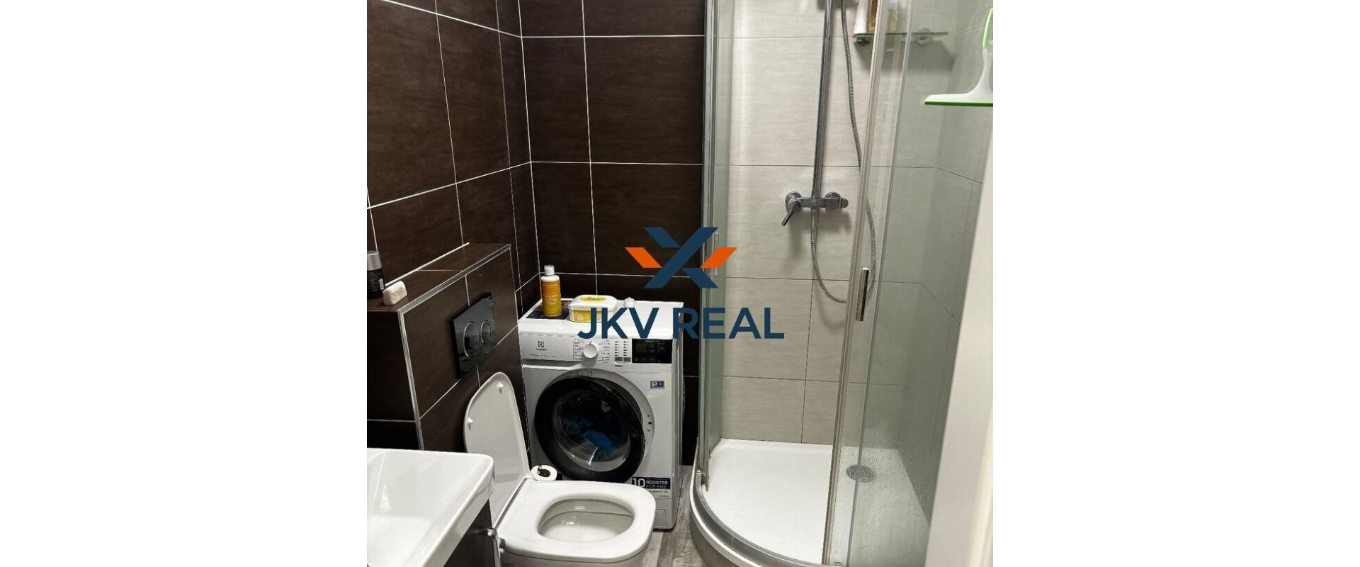 Na prenájom slnečný 2-izbový byt Petržalka