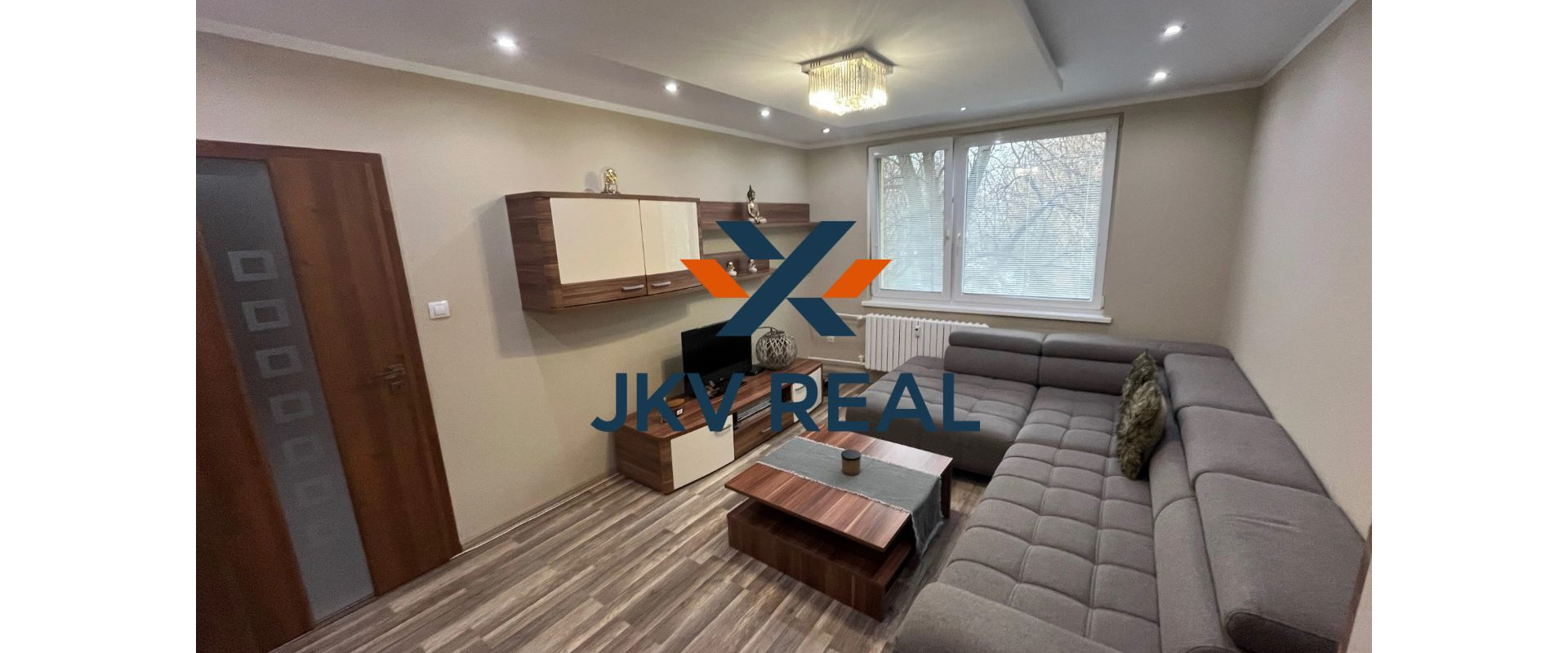 2- IZBOVÝ BYT 48m2 PIEŠŤANY - lokalita.PREDNÁDRAŽIE