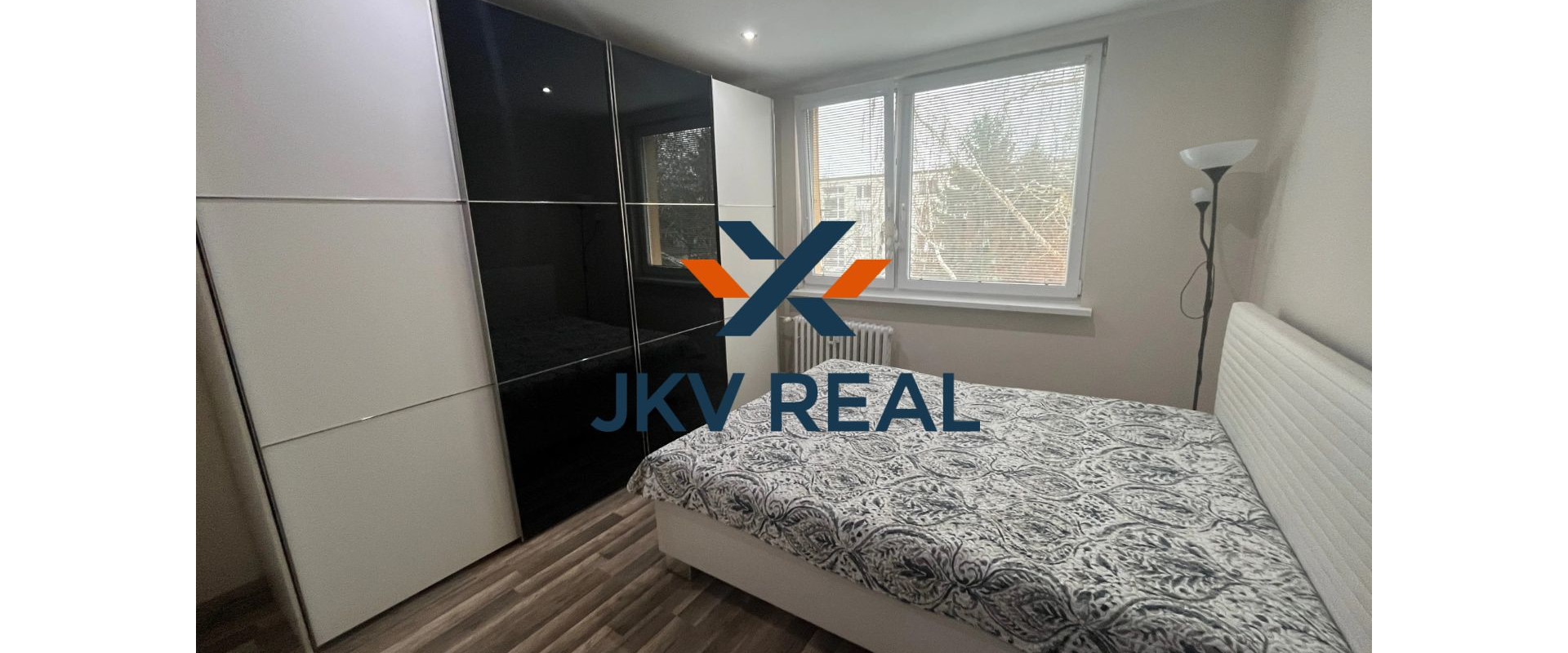 2- IZBOVÝ BYT 48m2 PIEŠŤANY - lokalita.PREDNÁDRAŽIE