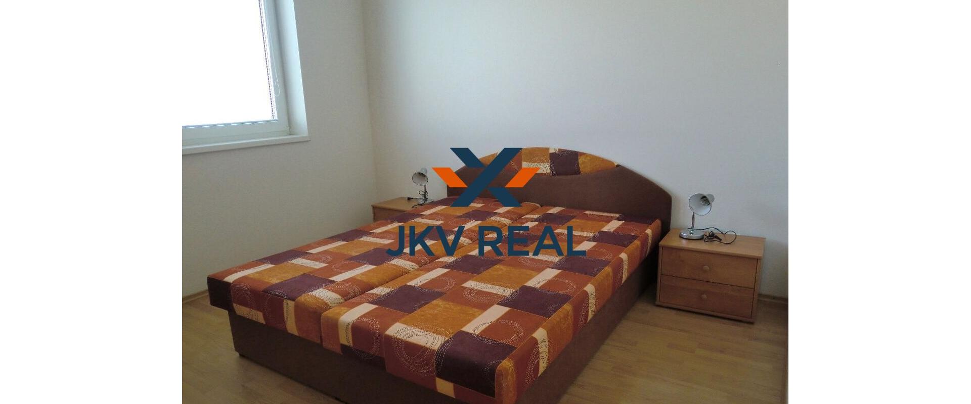 Prenájom 2 izbového bytu - v Bratislave